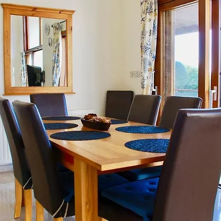 4 Bedroom Kourion With Private Pool, Aphrodite Hills Villa Kouklia