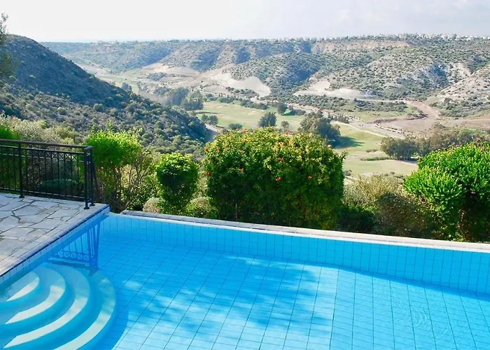 别墅 4 Bedroom Kourion With Private Pool, Aphrodite Hills *
