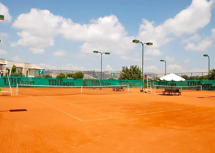 别墅 4 Bedroom Kourion With Private Pool, Aphrodite Hills *