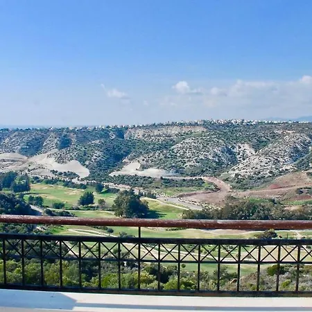 4 Bedroom Kourion With Private Pool, Aphrodite Hills Kúklia