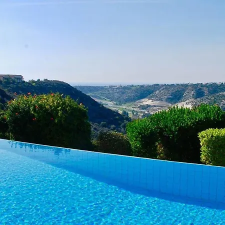 4 Bedroom Kourion With Private Pool, Aphrodite Hills Kouklia