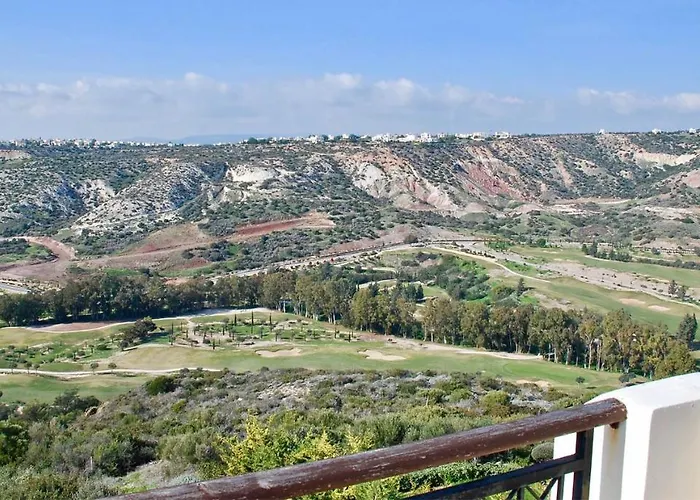 4 Bedroom Kourion With Private Pool, Aphrodite Hills Villa Kouklia