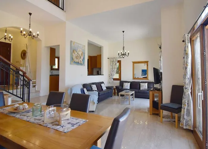 Villa 4 Bedroom Kourion With Private Pool, Aphrodite Hills Kouklia